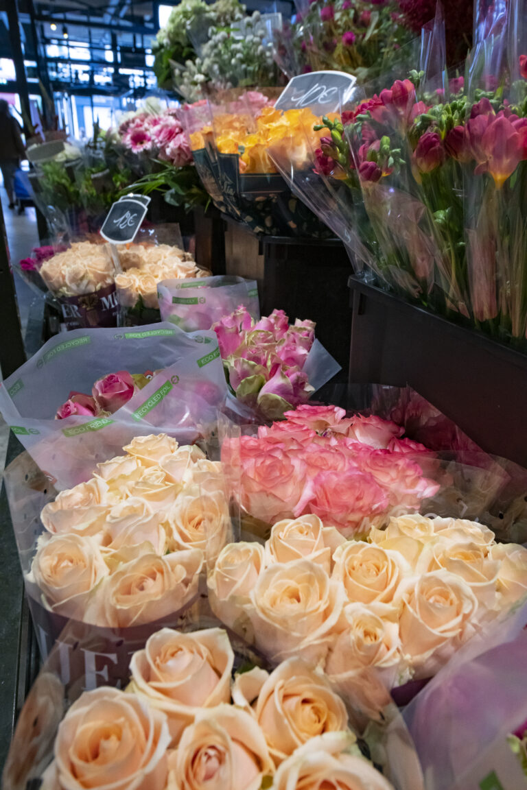 Fleuriste du marché Henry Barbusse de Levallois