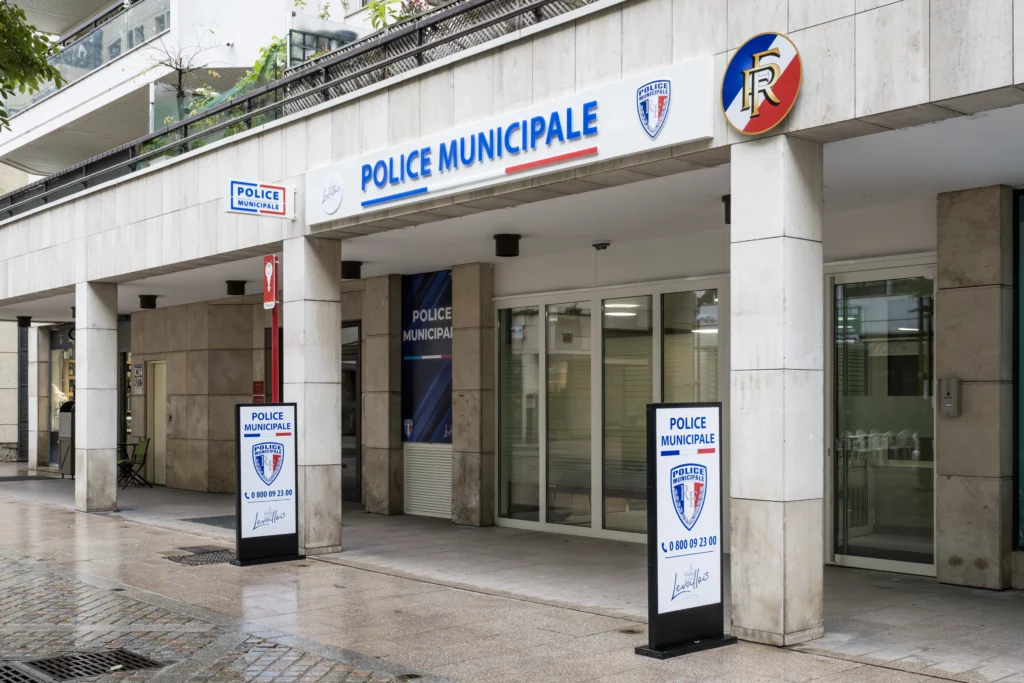 POLICE MUNICIPALE 6
