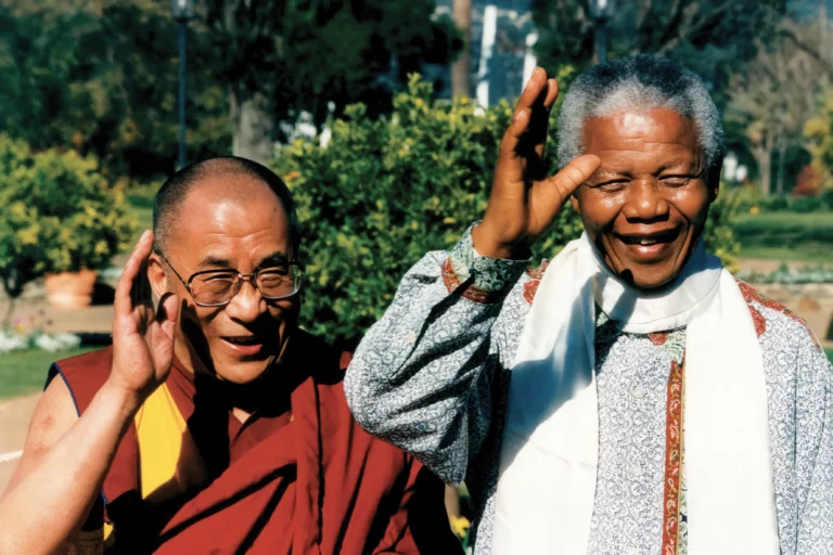 Levallois - exposition Dalai Lama